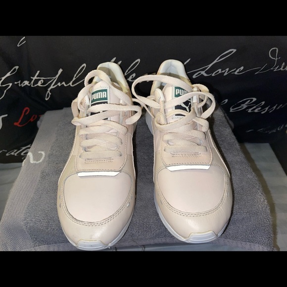 Puma - Picture 2 of 4